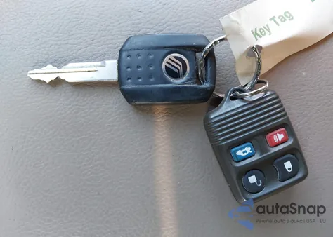 2003 Mercury Grand Marquis Ls z USA, uszkodzony, nr VIN 2MEHM75W23X676287